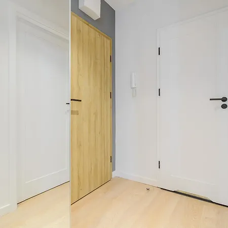 Shortstaypoland Kazimierza Wielkiego Apartment *